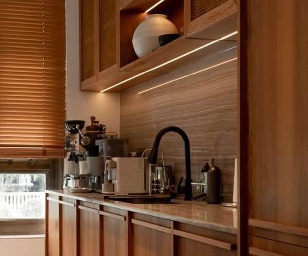 59300dc4-e27f-4b3a-8bd9-32bc74d57193